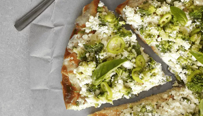 Surpreenda-se uma deliciosa pizza vegetariana de brócolis