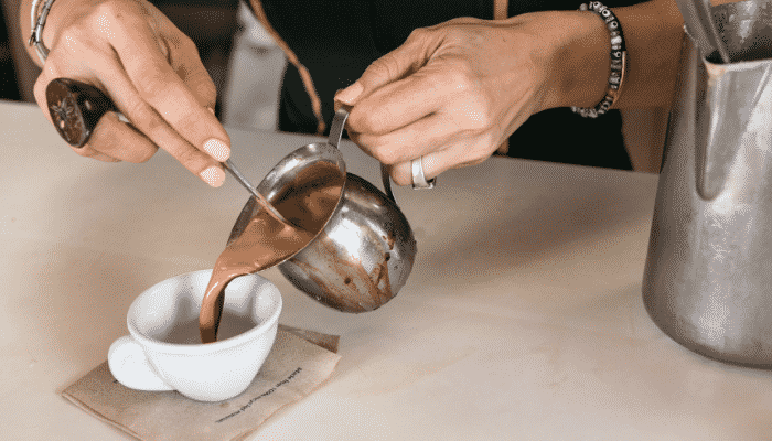 Deliciosa receita de café cubano cremoso caseiro