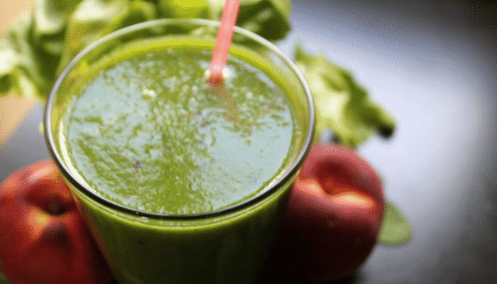 Deliciosa receita de suco detox verde