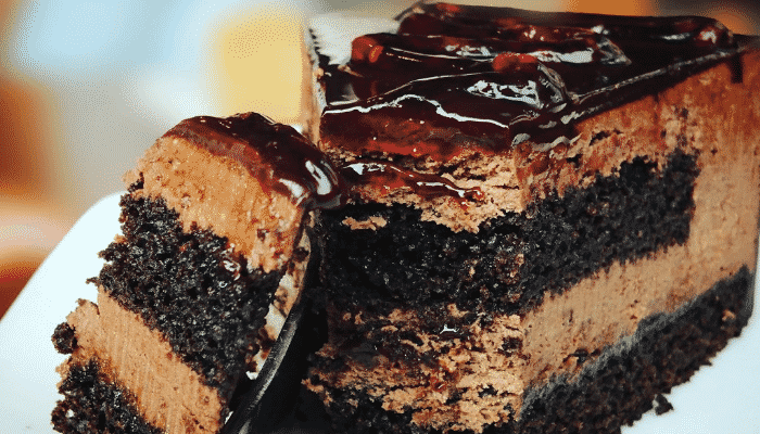 Descubra como fazer um bolo de chocolate húmido sem farinha de trigo