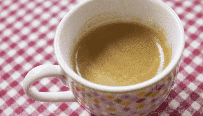 Receita fácil e prática de café solúvel cremoso