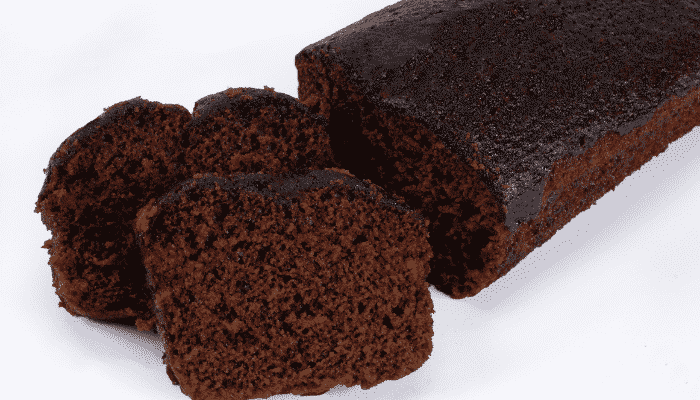 Surpreenda-se com delicioso bolo de chocolate zero lactose e zero glúten