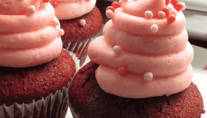 Surpreenda-se com delicioso cupcake de brigadeiro rosa