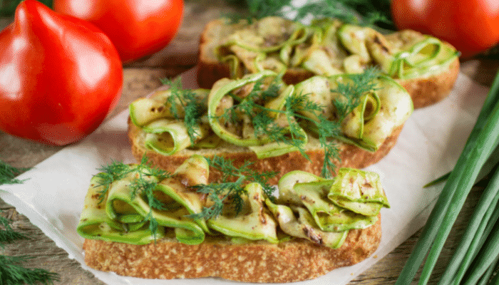 Surpreenda-se com uma deliciosa bruschetta de abobrinha