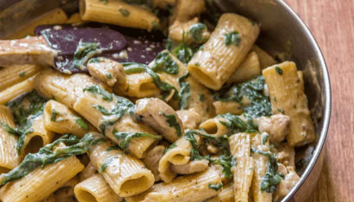 Surpreenda-se com uma deliciosa macarronada rigatoni rápida e prática